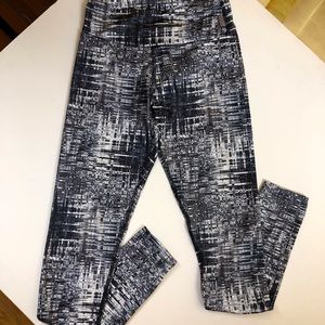 KOS Ankle Length Leggings